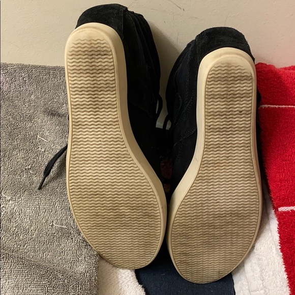 Blue Suede Shoes... - Picture 4 of 6